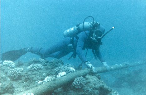 kako-postaviti-kabel-ispod-vode