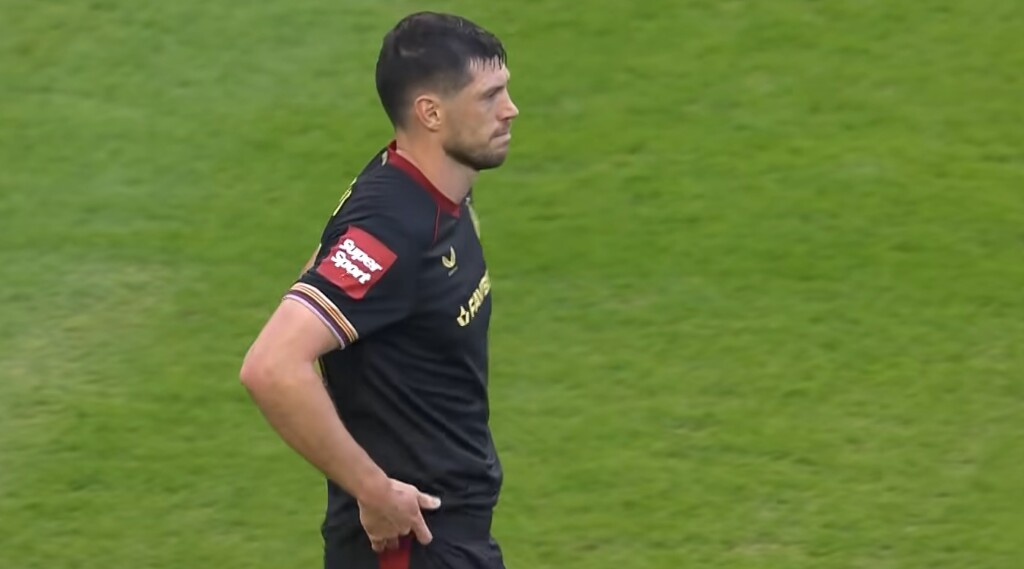 Scott McKenna Dinamo
