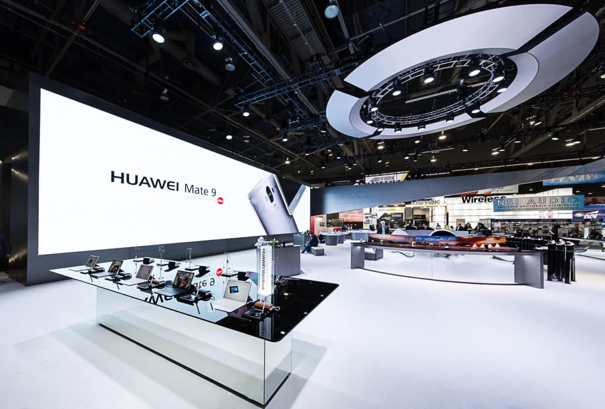 170105_abtknk_huawei_ces_booth_lr_s_18h59m07__ab16422