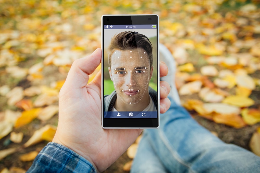 tehnologija prepoznavanja lica funkcionira u nekoliko koraka