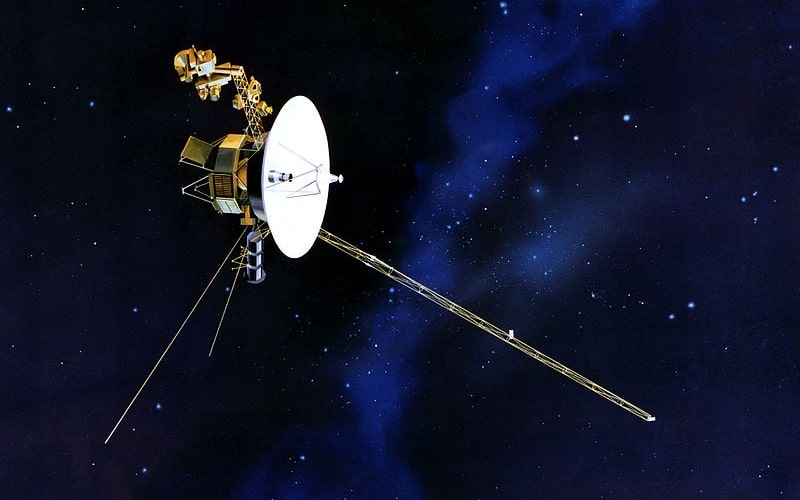Voyager 1, lansiran 1977. godine, još nije napustio Sunčev sustav. Ljudi ne mogu podnijeti tako dugotrajna putovanja (Credit: Wikipedia)