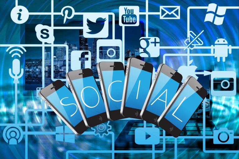 Super Facebook Isplati li se investirati novac i vrijeme u Facebook stranice i grupe