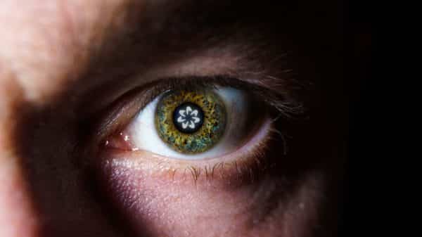 Worldcoin: Sam Altman lansira kripto coin koji skenira očnu jabučicu