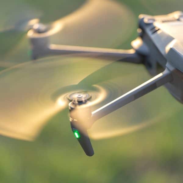Otkrijte 8 čudesnih efekata kako snimati dronom