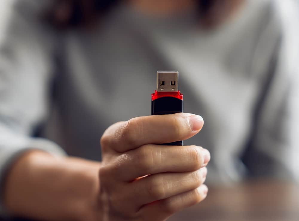 USB u ruci, zašto USB ne prikazuje datoteke