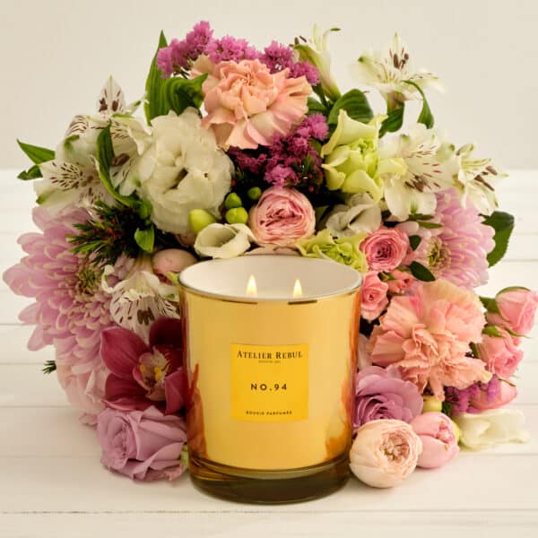 Atelier Rebul - No94 Candle with flowers