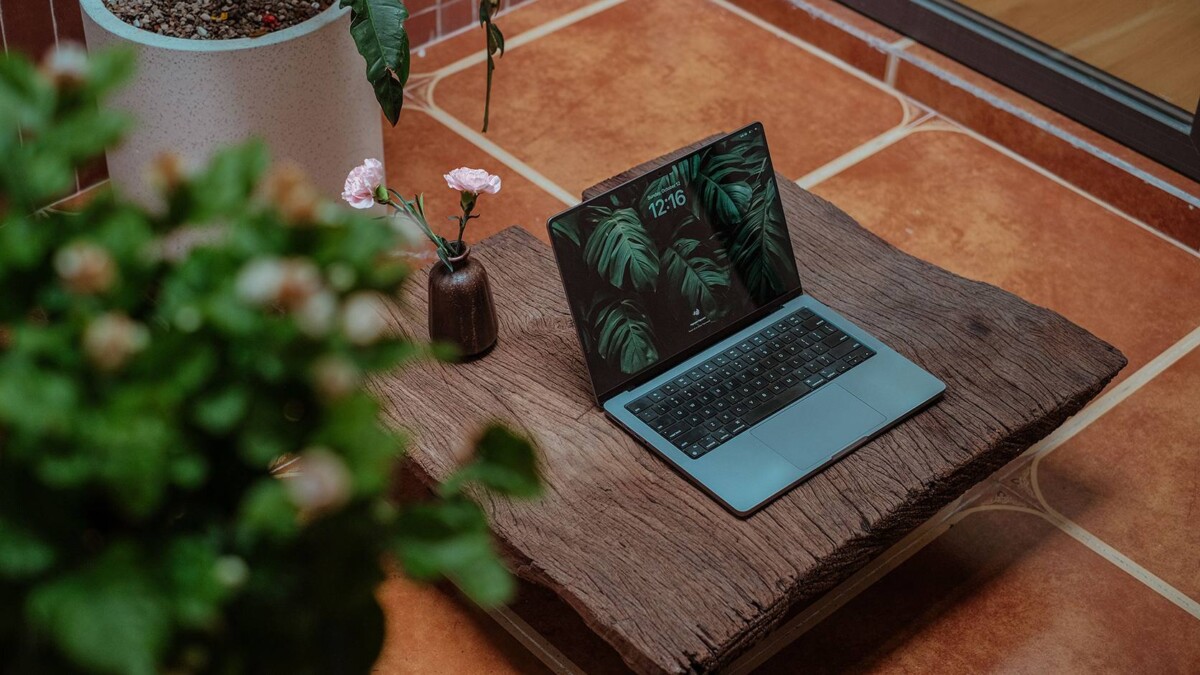 Posao od kuće - laptop