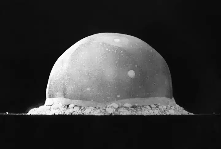 Projekt Trinity: prva nuklearna eksplozija (izvor: WIkipedia)