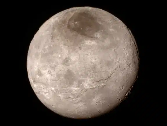 Haron, Plutonov najveći mjesec (Foto: NASA)