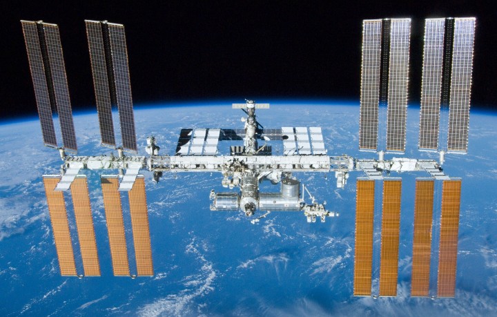 Međunarodna svemirska postaja, snimljena iz space shuttlea Atlantis (FOTO: NASA/Wikimedia)