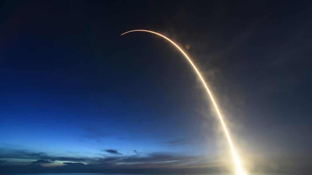 Tvrtka SpaceX lansirala zalihe i božićne darove za astronaute na Međunarodnu svemirsku postaju