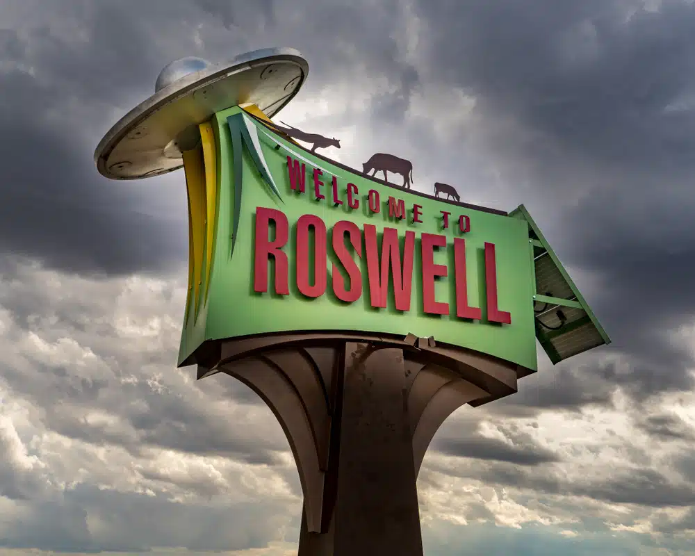 Tabla u Roswellu koja uključuje NLO i vanzemaljce