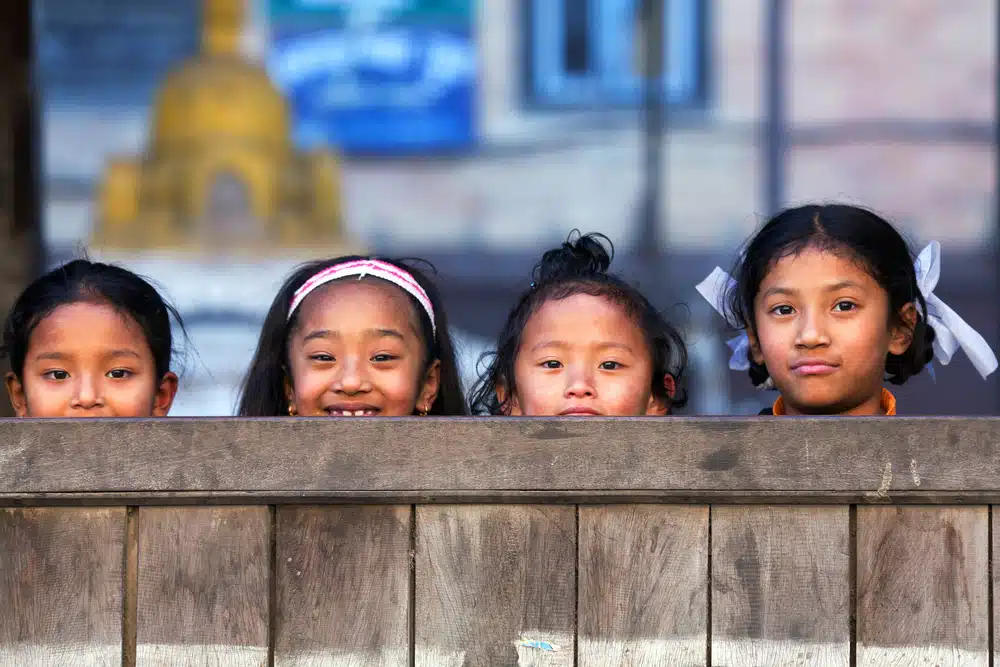djeca su temelj budućnosti za pojam običaji u Nepalu 